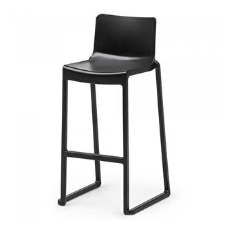 Statafels huren in luxe stijl met bijpassende barkrukken. Combineren van diverse stijlen is mogelijk.  