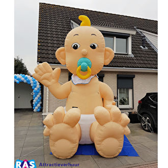 Opblaasbare baby huren. Ras partyverhuur Bergen op Zoom heeft een grote opblaas baby om te huren.