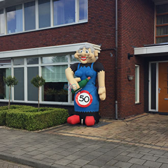 Sarah pop huren in Roosendaal en Bergen op Zoom. Voordelig huren en wij hebben altijd voorraad.